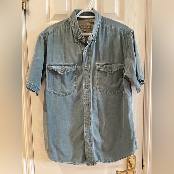 Casual short sleeved button down shirt - Picture 4 of 5